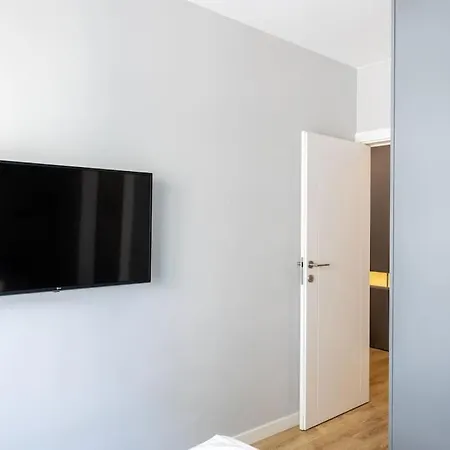 Golden - Sienna 36 Apartment Warsaw